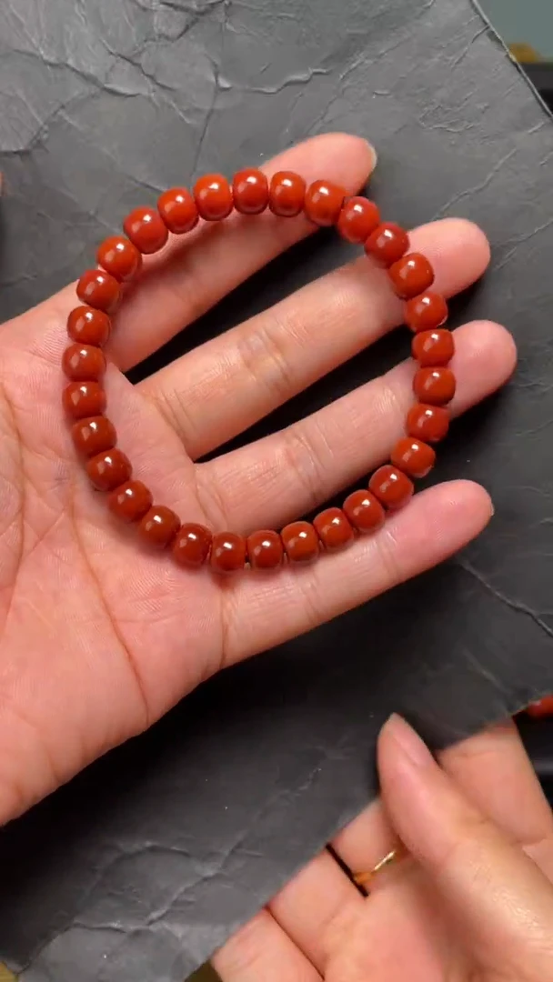 未镶嵌98南红玛瑙手串