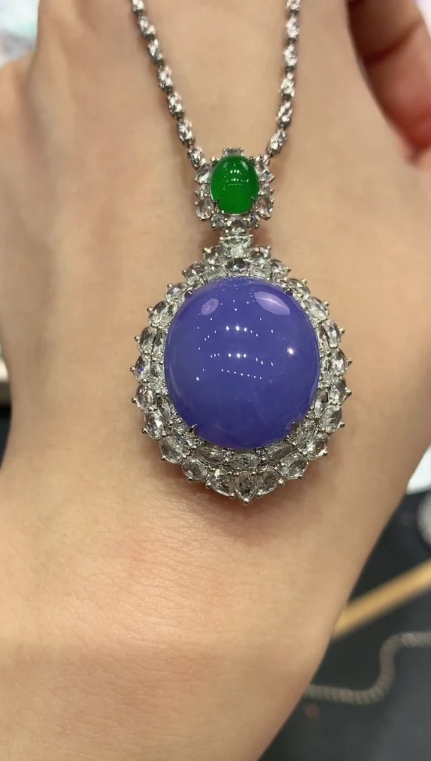 【闪购商品】翡翠吊坠(不含链)18K金镶嵌 D20有色差