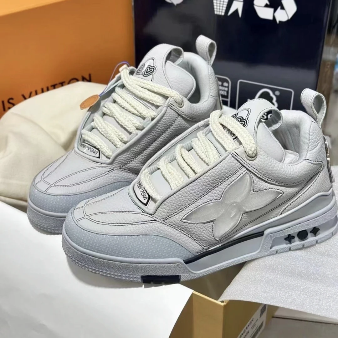 全新未使用 LouisVuitton/路易威登 蓝总/白色 Skate 滑板鞋 38码