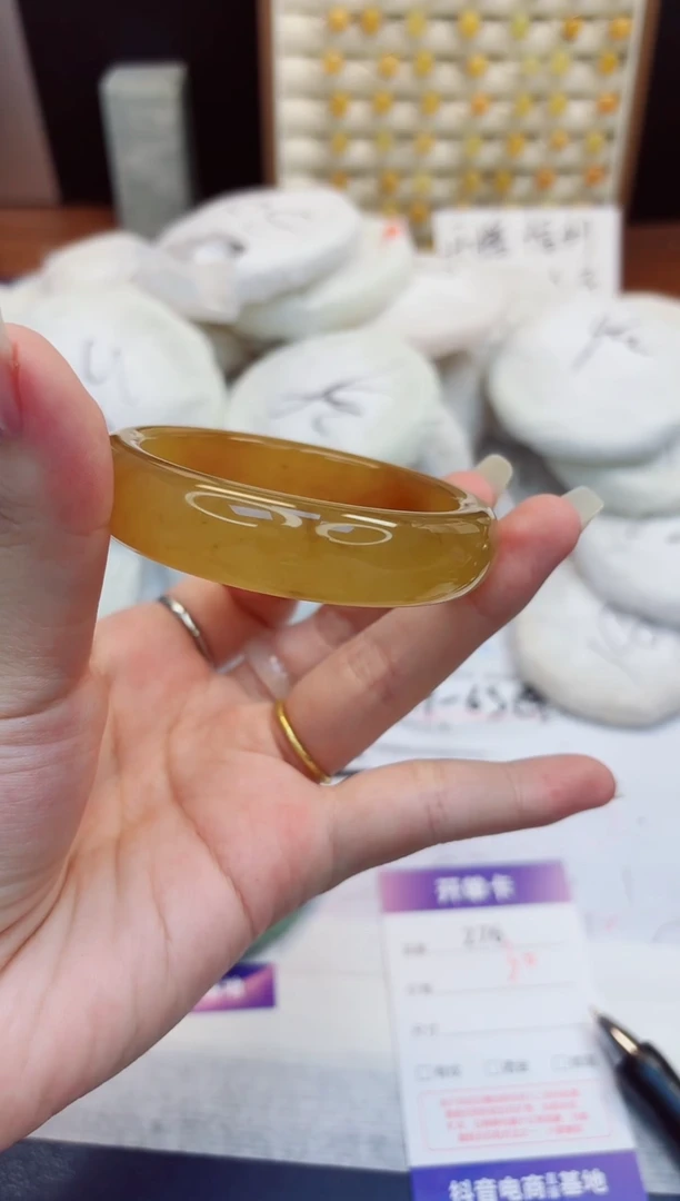 未镶嵌手镯石英质玉276-财气镯-圈口53