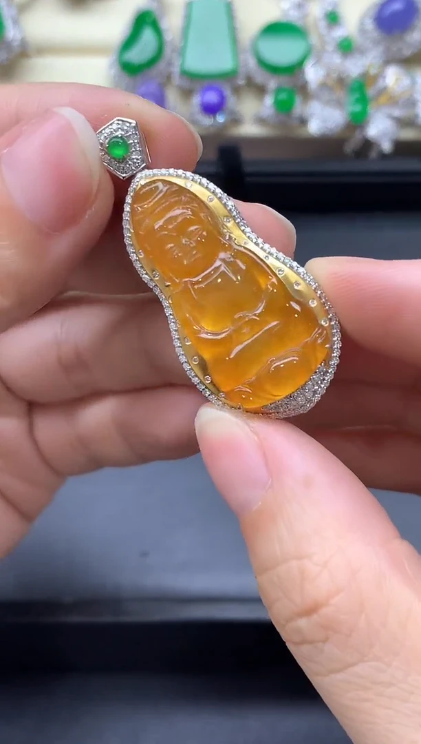 颈饰18K金镶嵌翡翠625-中国好珍宝