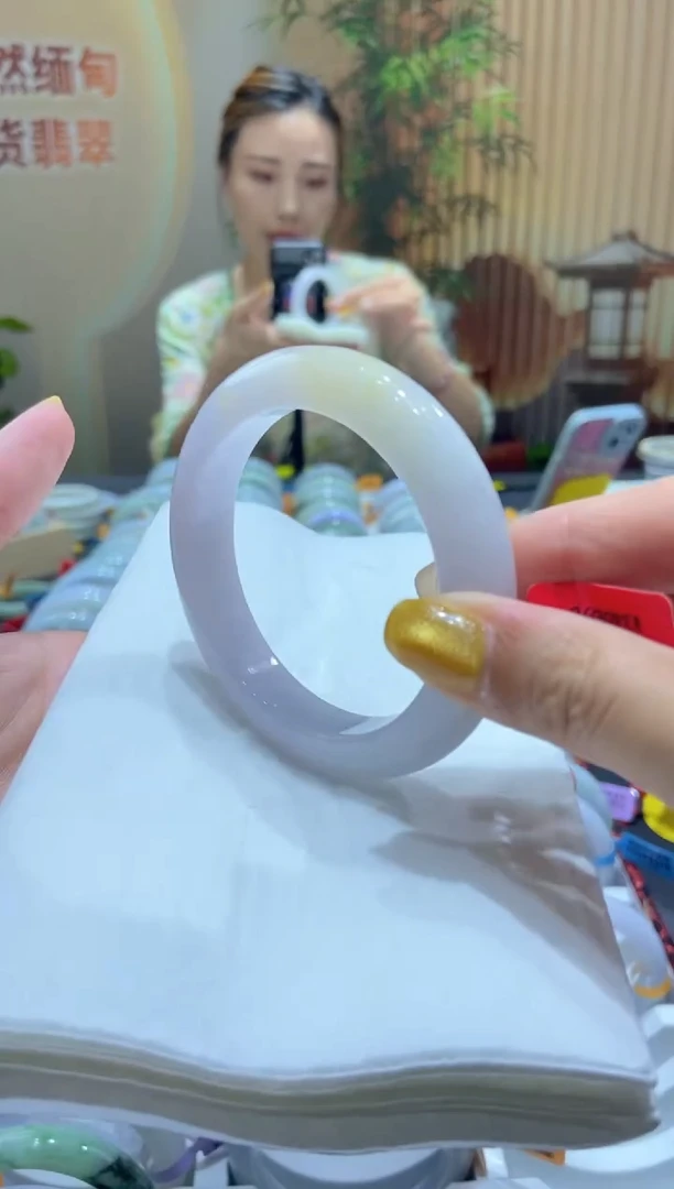 翡翠手镯未镶嵌000023824