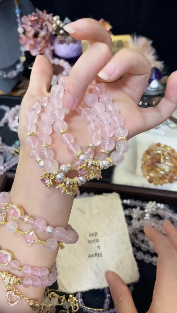 水晶手串未镶嵌金粉世家粉水晶多样发一