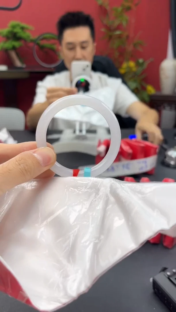 未镶嵌手镯翡翠4