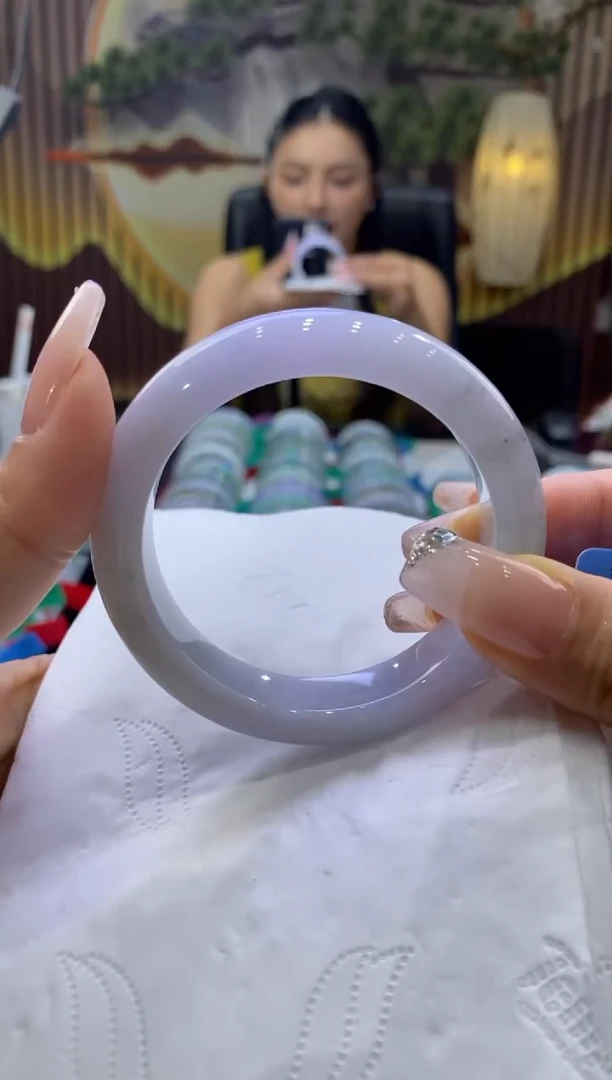 翡翠手镯未镶嵌多人00940