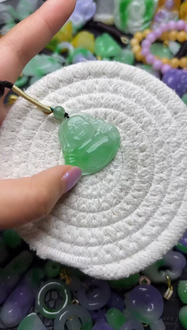 颈饰未镶嵌翡翠缅甸翡翠吊坠