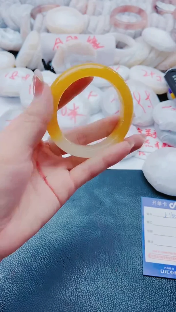 未镶嵌手镯石英质玉L160-57-58