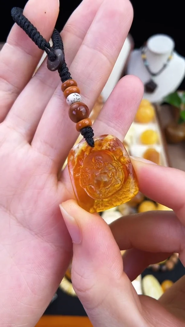 琥珀未镶嵌珠宝奇石柒月