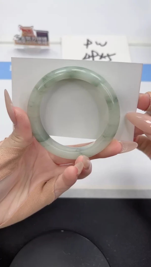 【闪购商品】石英质玉手镯未镶嵌A222-55