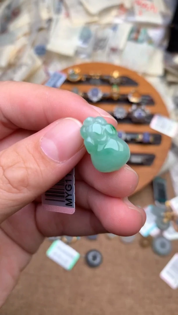 未镶嵌挂件翡翠一