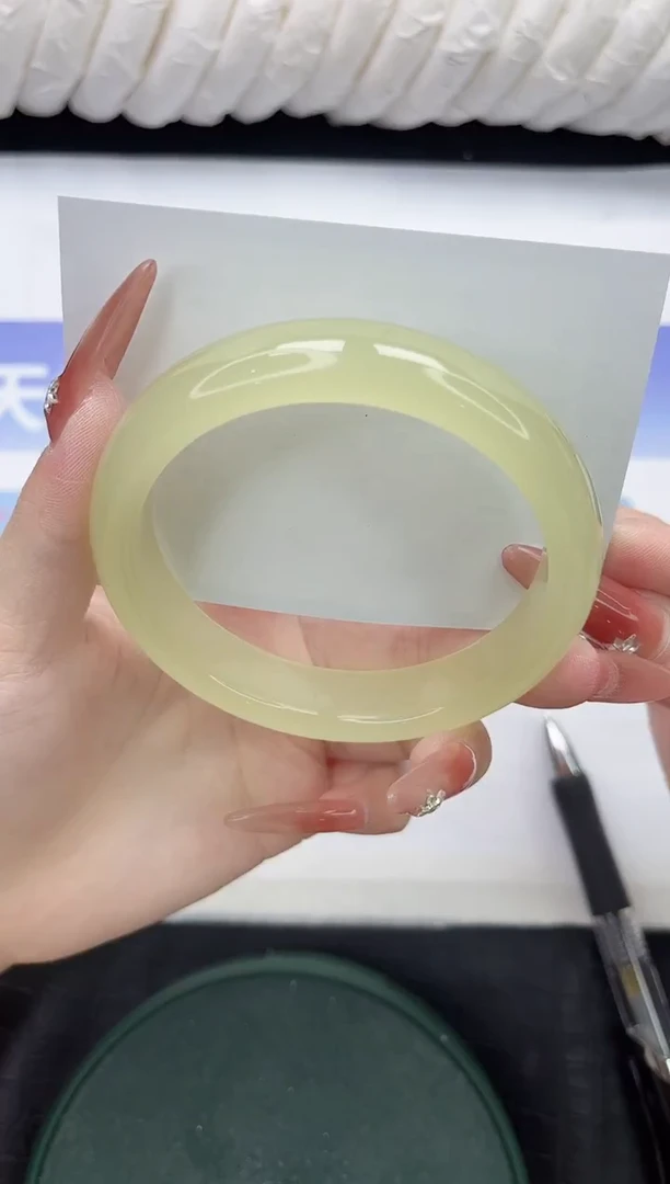 未镶嵌手镯石英质玉61-62