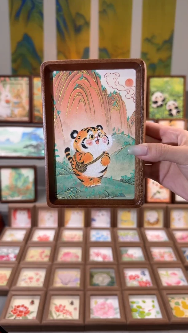 国画朝阳虎虎 手绘国画6寸