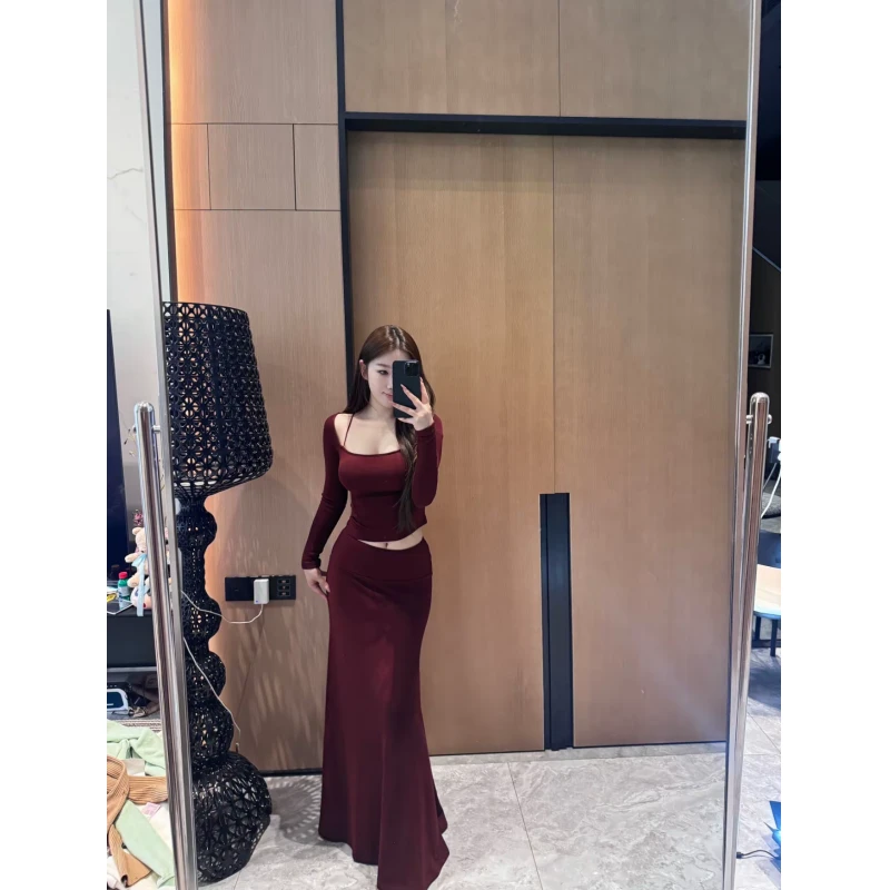 一只雪雪【朦胧柔焦】新款秋冬其中韩版复古性感酒红色显瘦套装