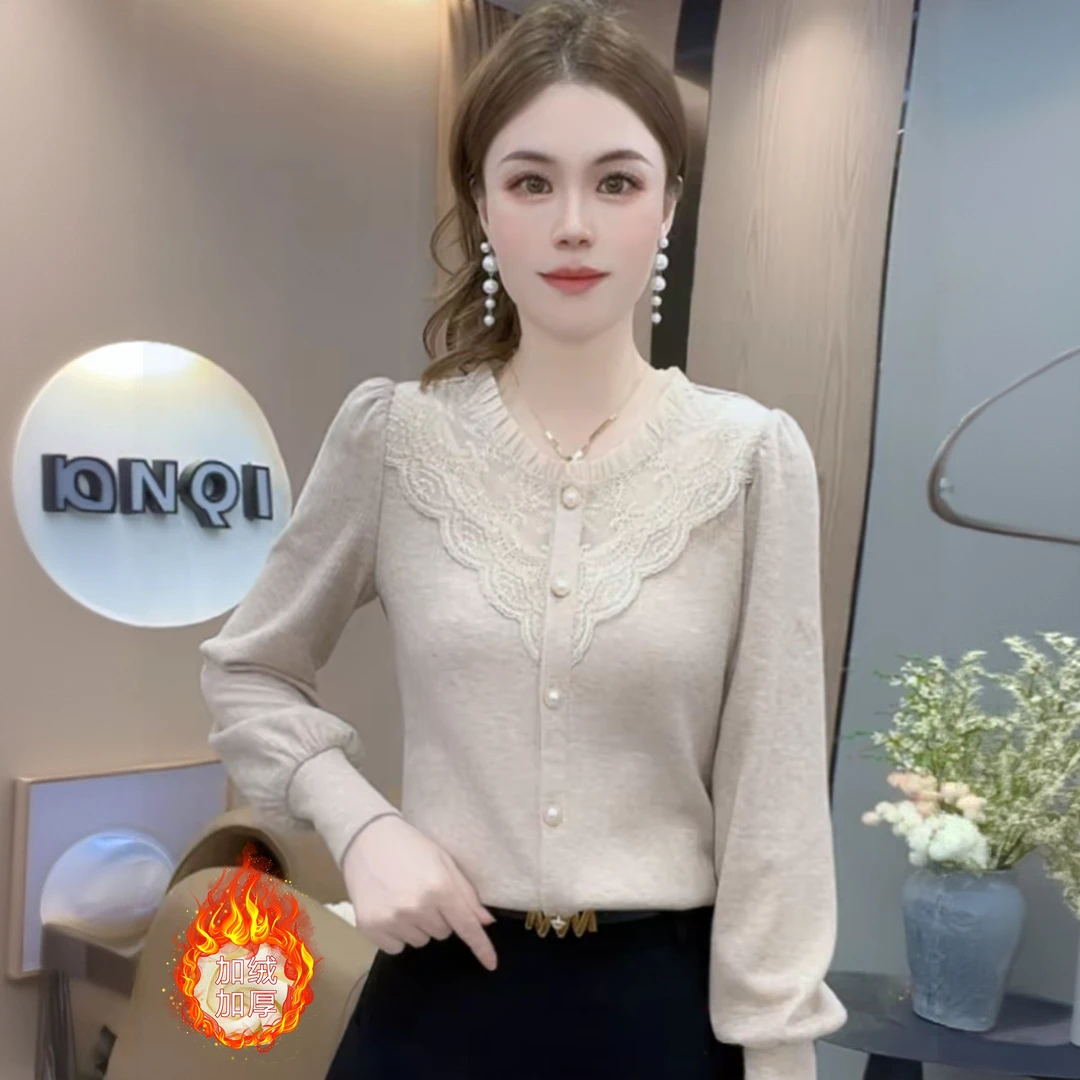 拉夏贝尔时尚蕾丝拼接打底衫2025冬季新款加绒半高领内搭上衣