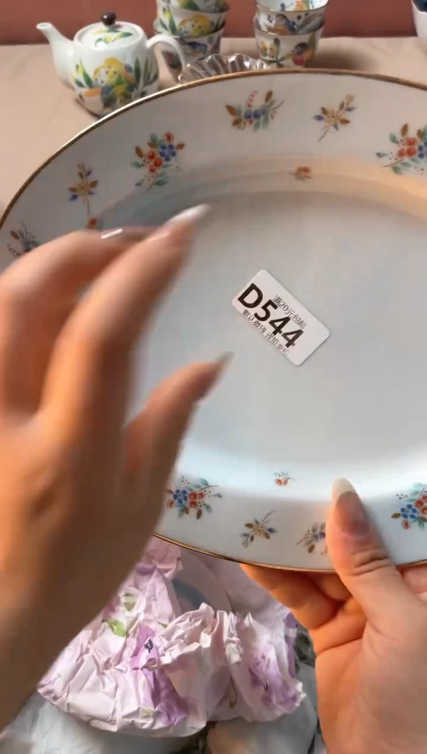 瓷片兔****皮瓷器瓷器D544