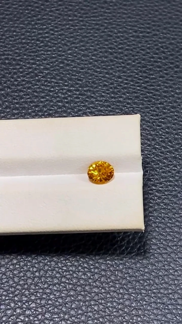 裸石彩色蓝宝石1.7ct天然黄蓝宝裸石