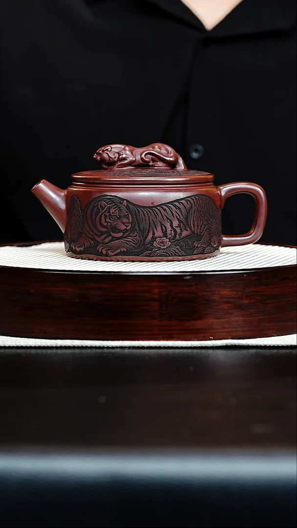茶壶紫砂宜兴紫砂 汉瓦 2卧虎藏龙 石红