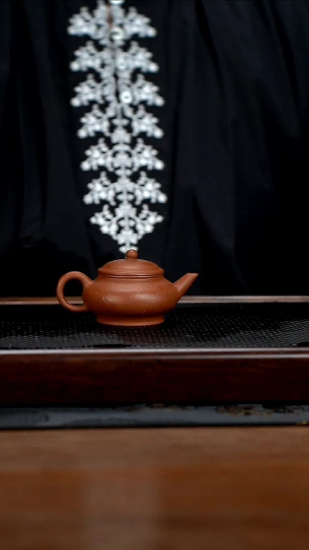 茶壶紫砂80cc黄龙山原矿降坡泥扁灯2
