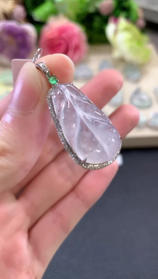 吊坠(不含链)18K金镶嵌翡翠A28