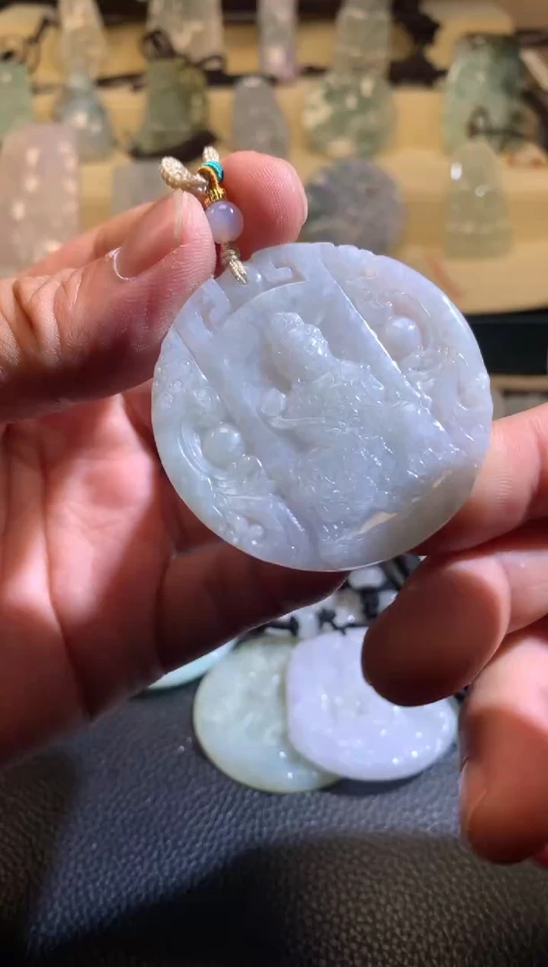 翡翠未镶嵌颈饰6/21/213