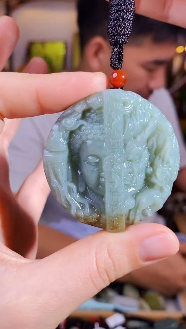 和田玉未镶嵌颈饰1