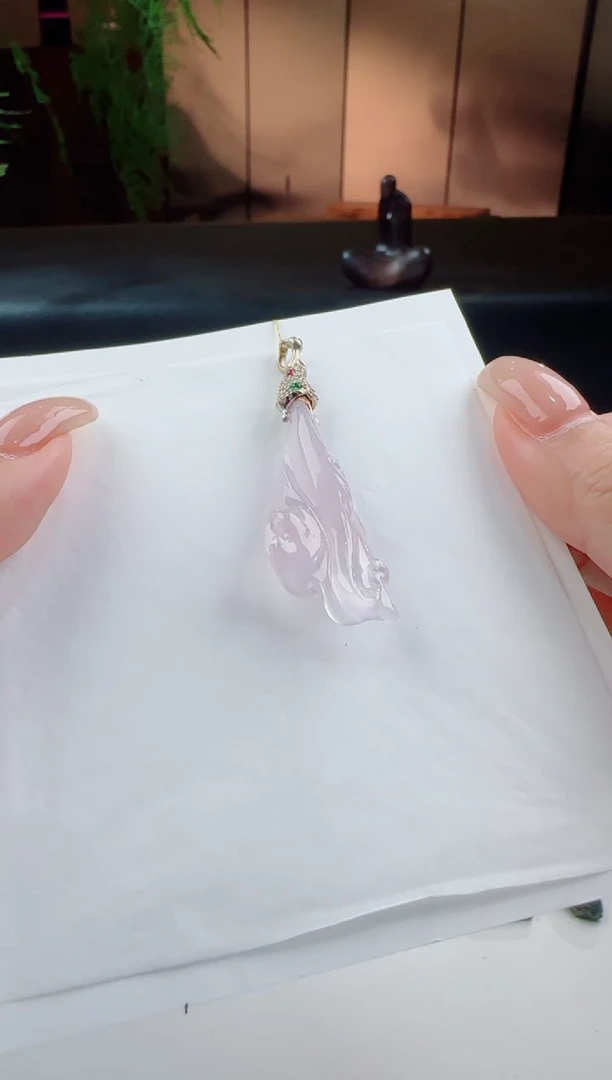 颈饰18K金镶嵌翡翠【小四】