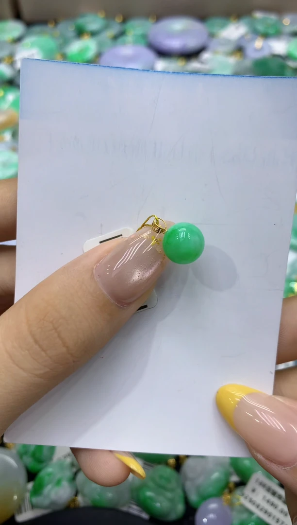 颈饰18K金镶嵌翡翠天然缅甸翡翠A货