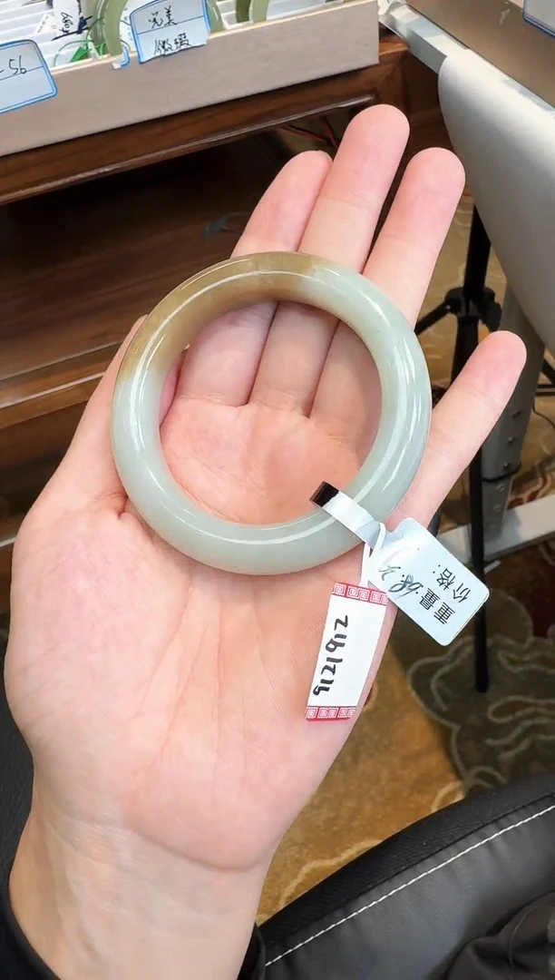 未镶嵌手镯和田玉54-