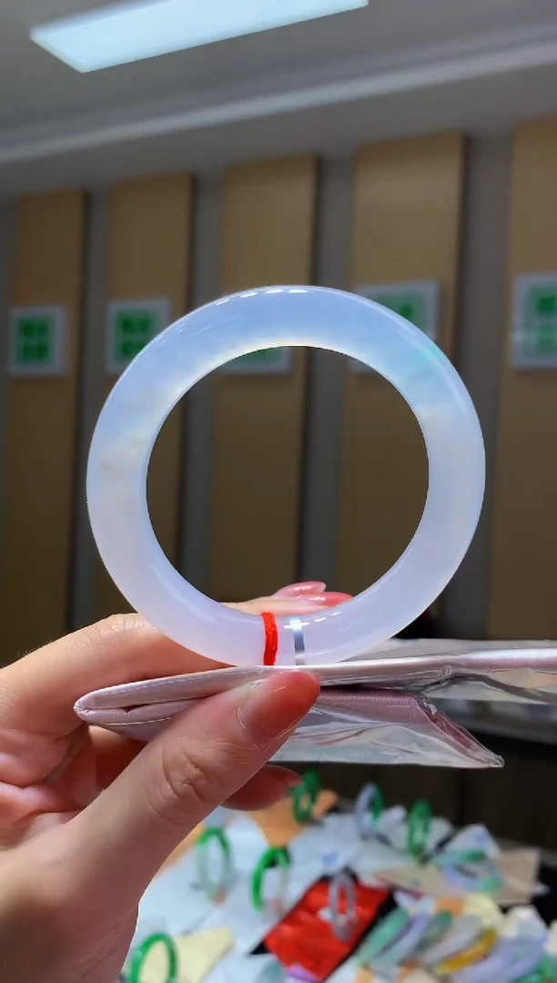 未镶嵌手镯翡翠-C91 圈口56.5 全款9.2万 定金2万