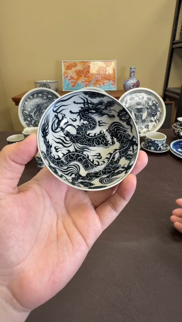 二号釉1351龙纹普洱杯