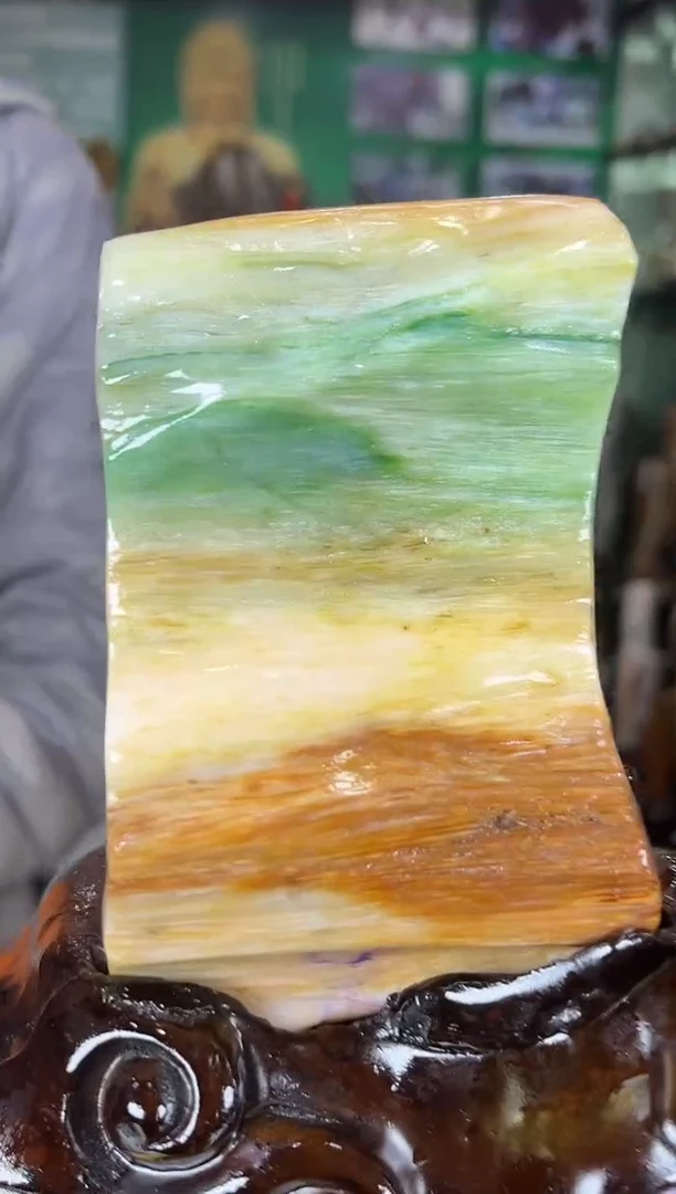 缅甸天然树化玉精品居家摆件