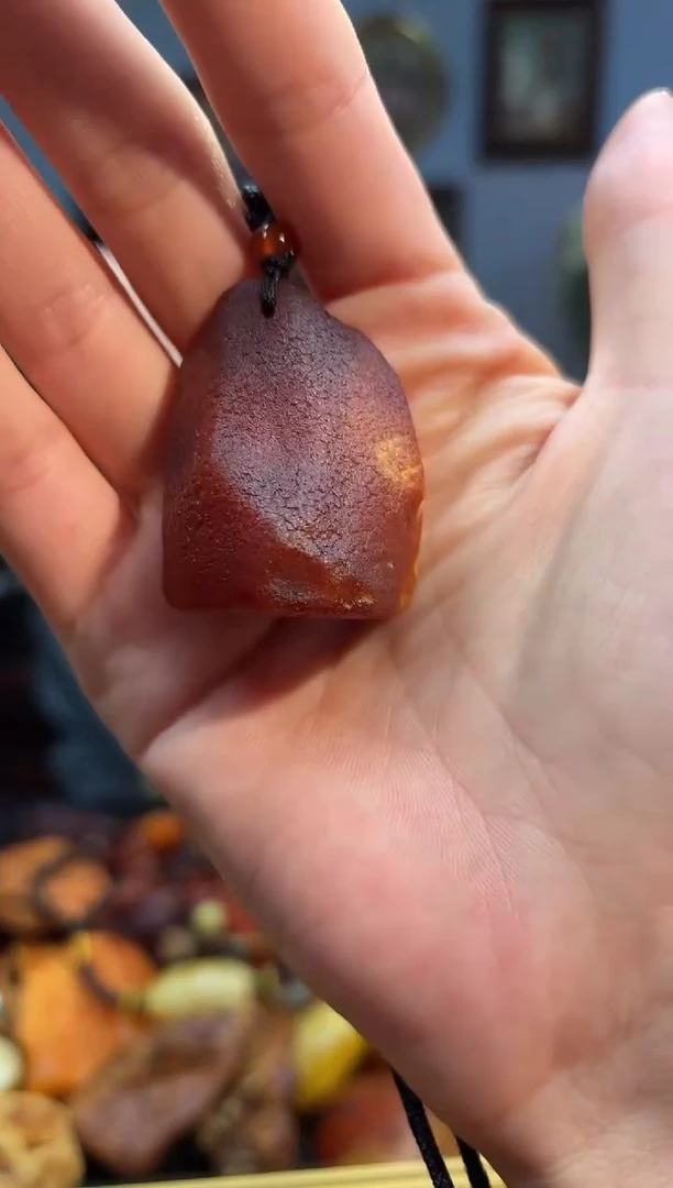 琥珀颈饰未镶嵌吊坠