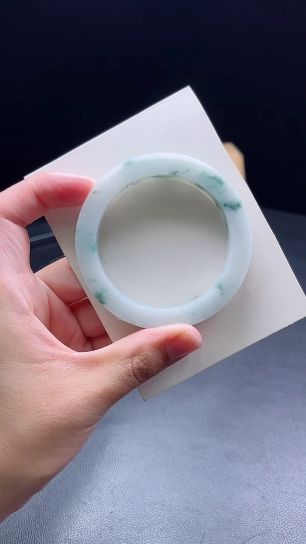 未镶嵌手镯定制翡翠L*定制
