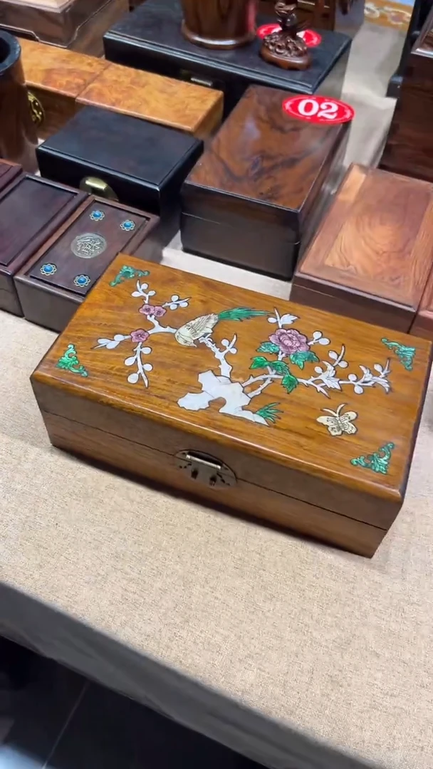 木喜鹊登梅螺钿首饰盒