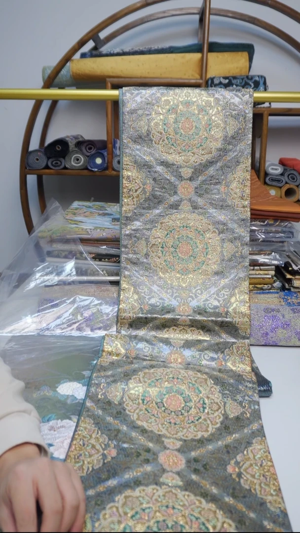 织绣8 彩金宝相花
