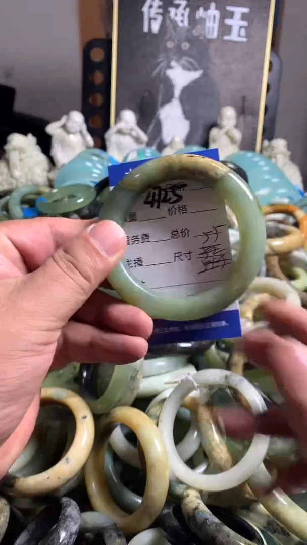 未镶嵌蛇纹石玉手镯4725