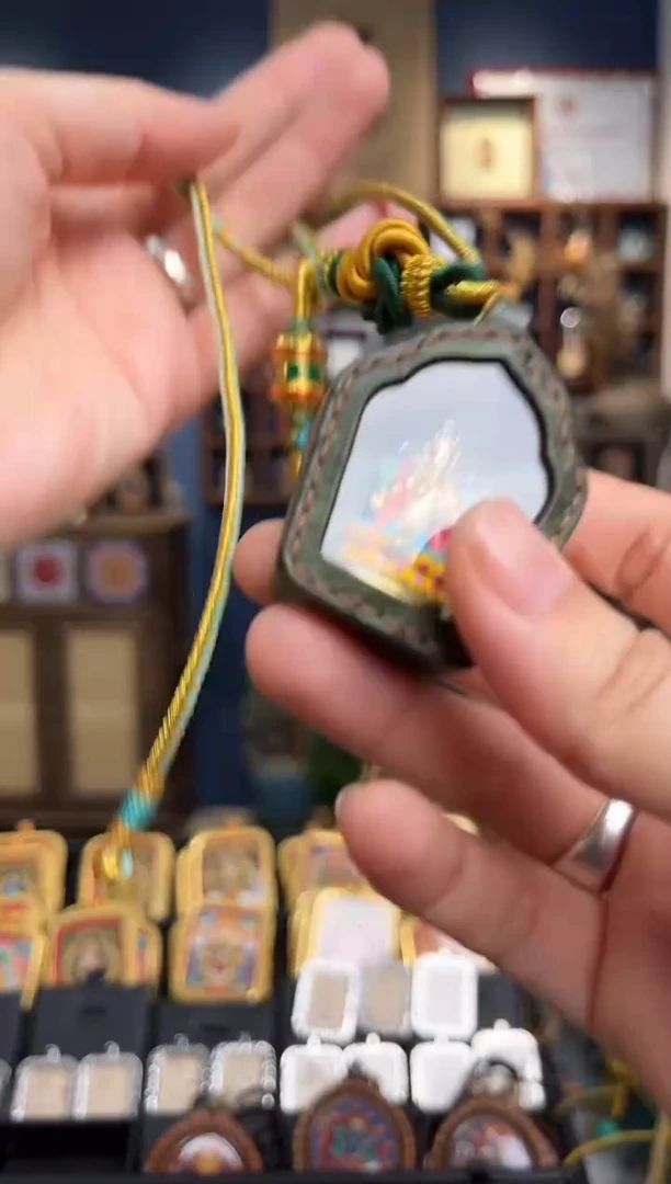 吊坠咖***豆绿度母 中古做旧意大利