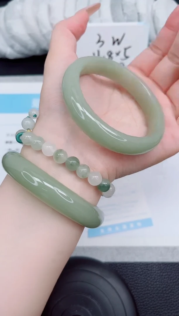 石英质玉手镯未镶嵌143-58.7