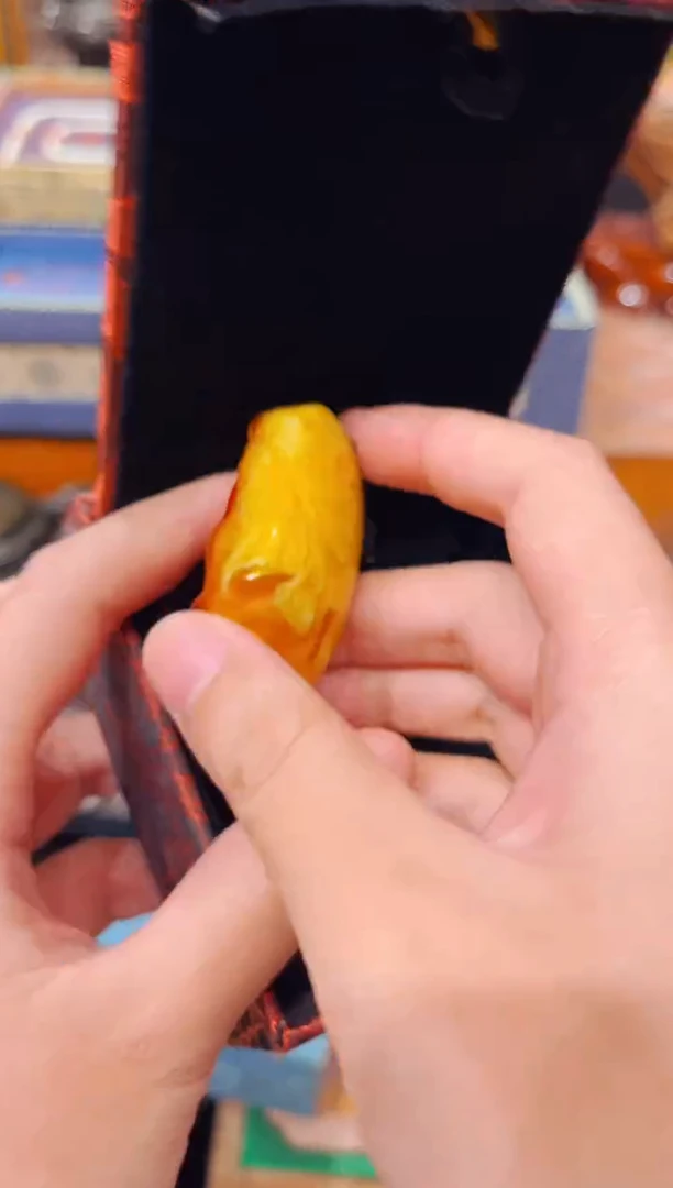 【闪购商品】蜜蜡裸石未镶嵌苏苏宠粉专属定制20