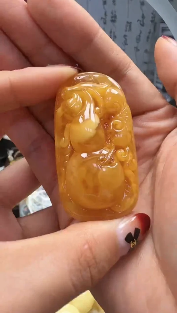 裸石琥珀未镶嵌如图