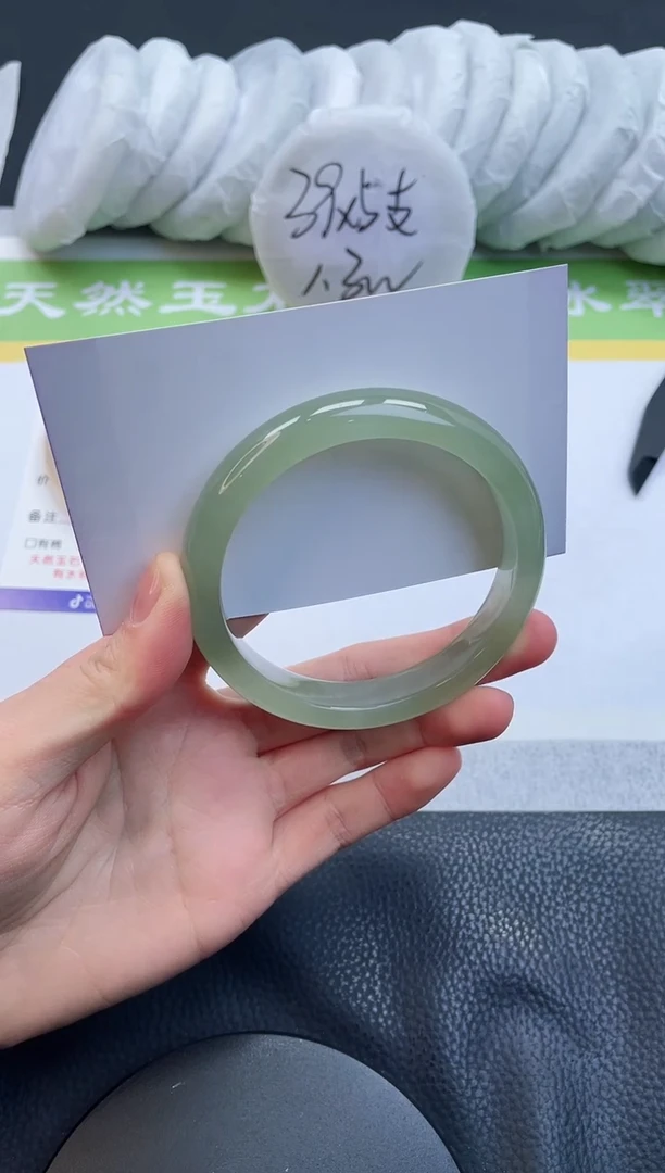 【闪购商品】石英质玉手镯未镶嵌A129-59+