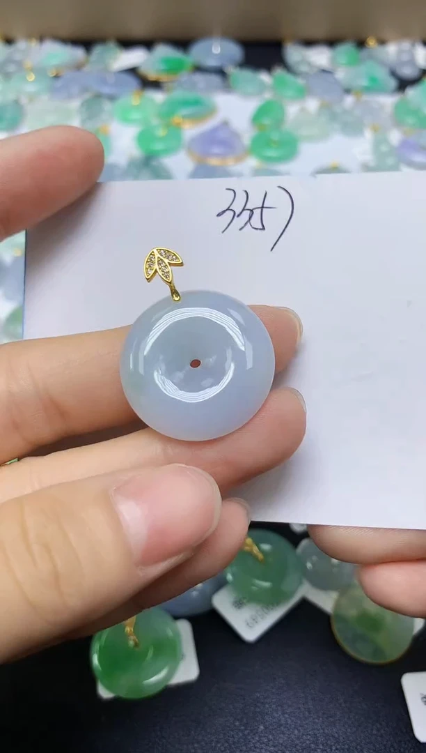 翡翠未镶嵌颈饰 天然缅甸翡翠A货