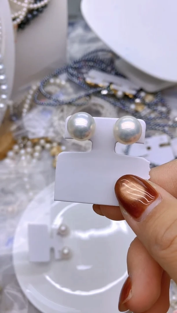 未镶嵌1淡水珍珠耳饰