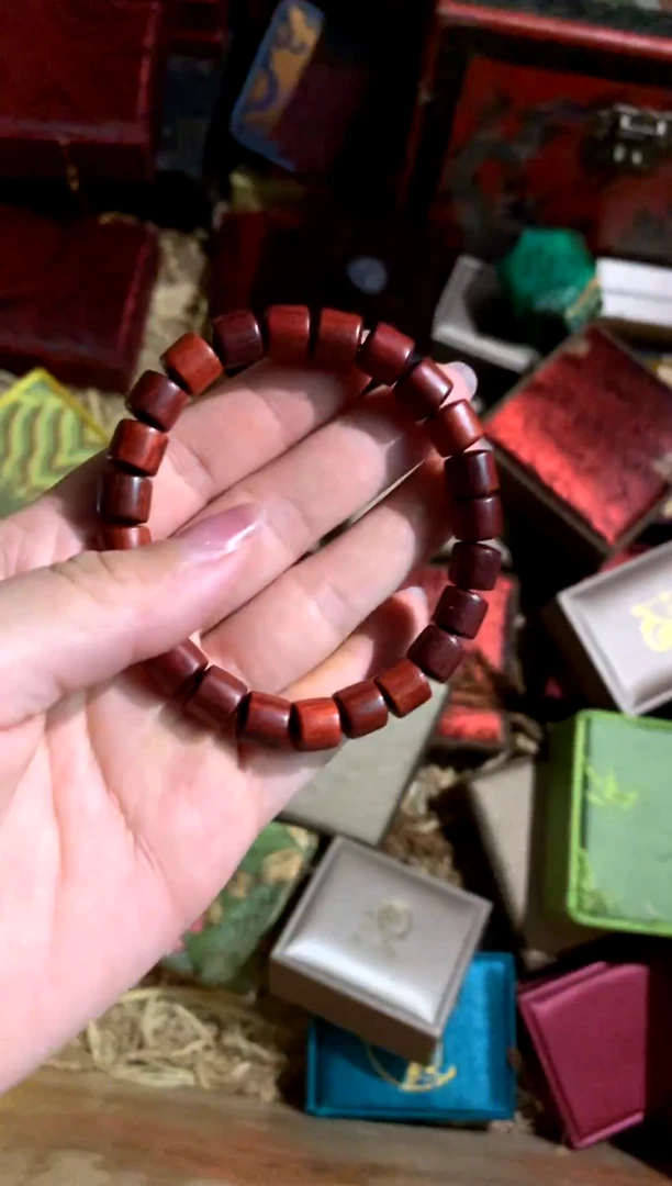 檀香紫檀（小叶紫檀）润玉潭精品专属摆件