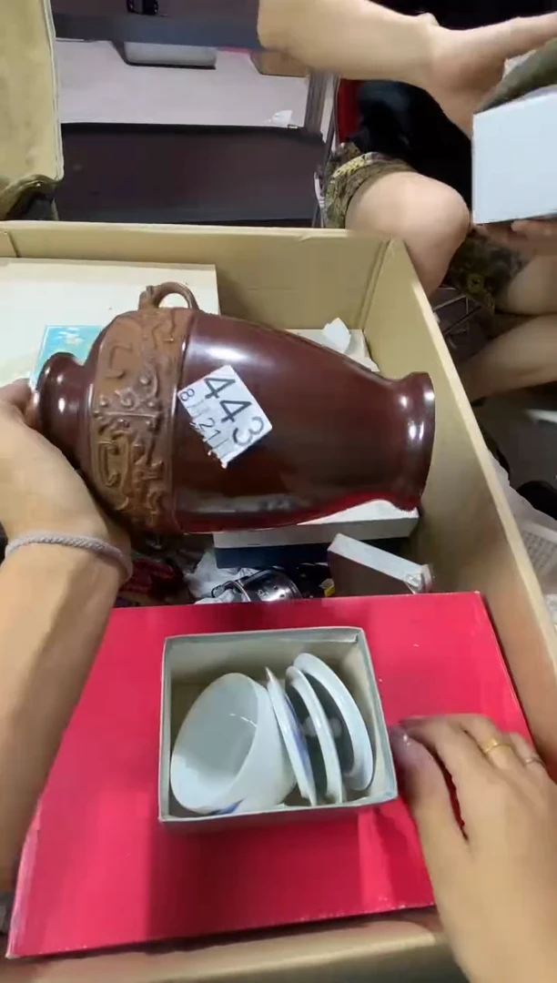 瓷片靓*11111111111111