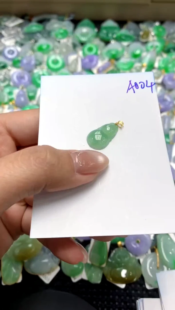 【闪购商品】翡翠颈饰18K金镶嵌111111111