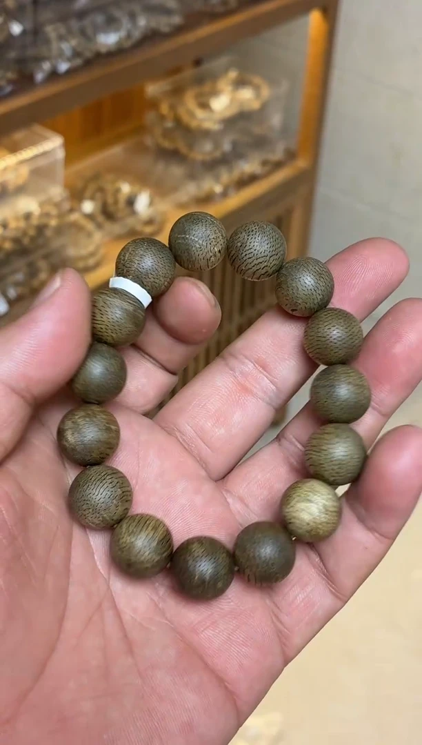 沉香手串 文莱圆珠单圈1.5多样性发其一