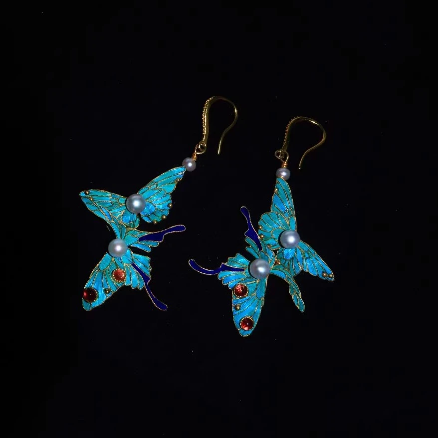 铜合金耳饰 古法花丝点翠工艺梦蝶耳环女国风百搭小众耳饰宫廷风