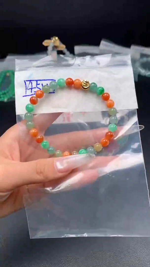 未镶嵌挂件翡翠38