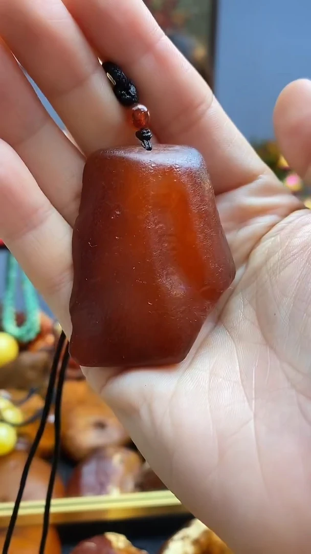 琥珀颈饰未镶嵌吊坠